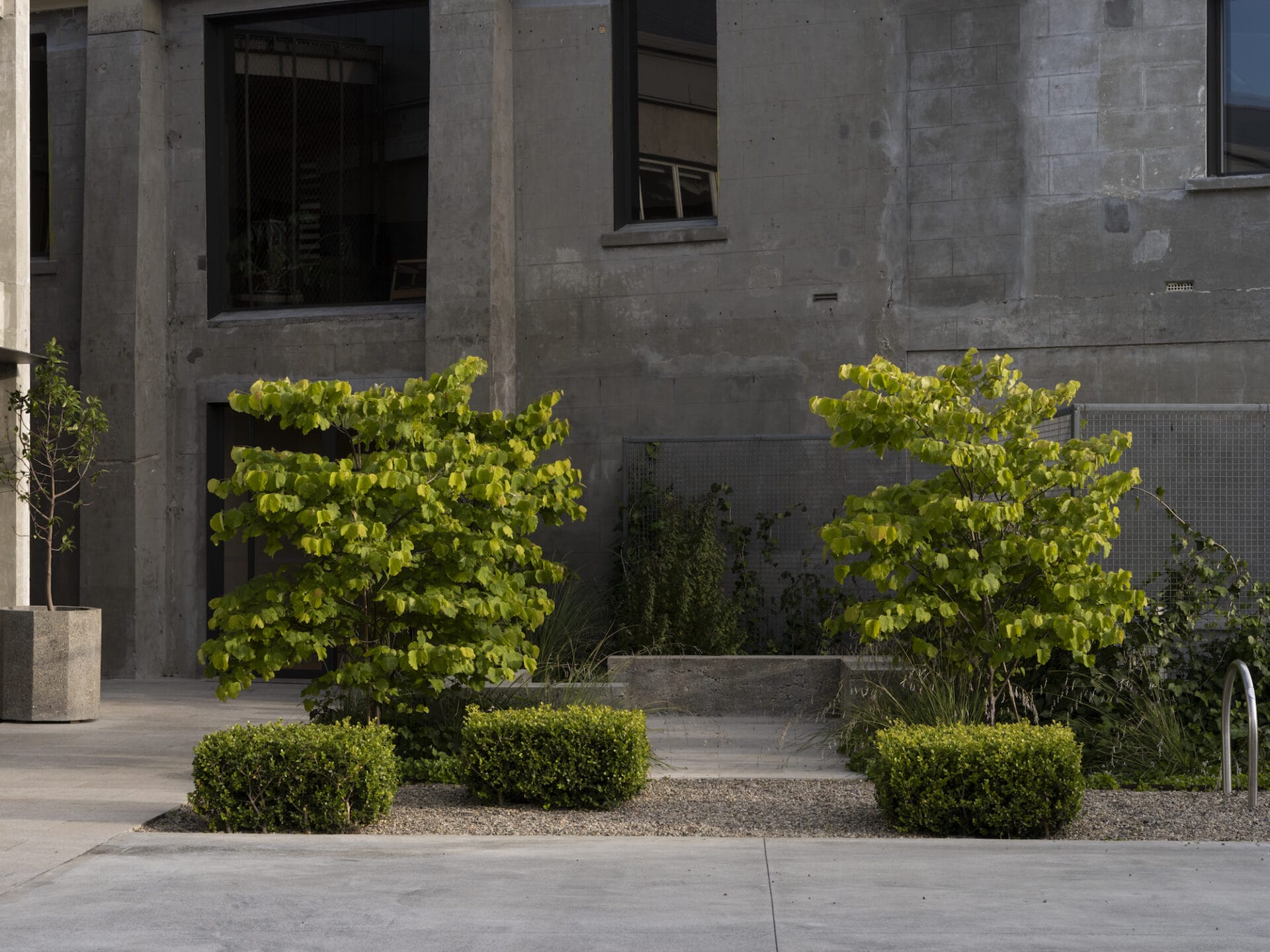 Jared Lockhart Design Commercial Courtyard Jared Lockhart Design Commercial Courtyard