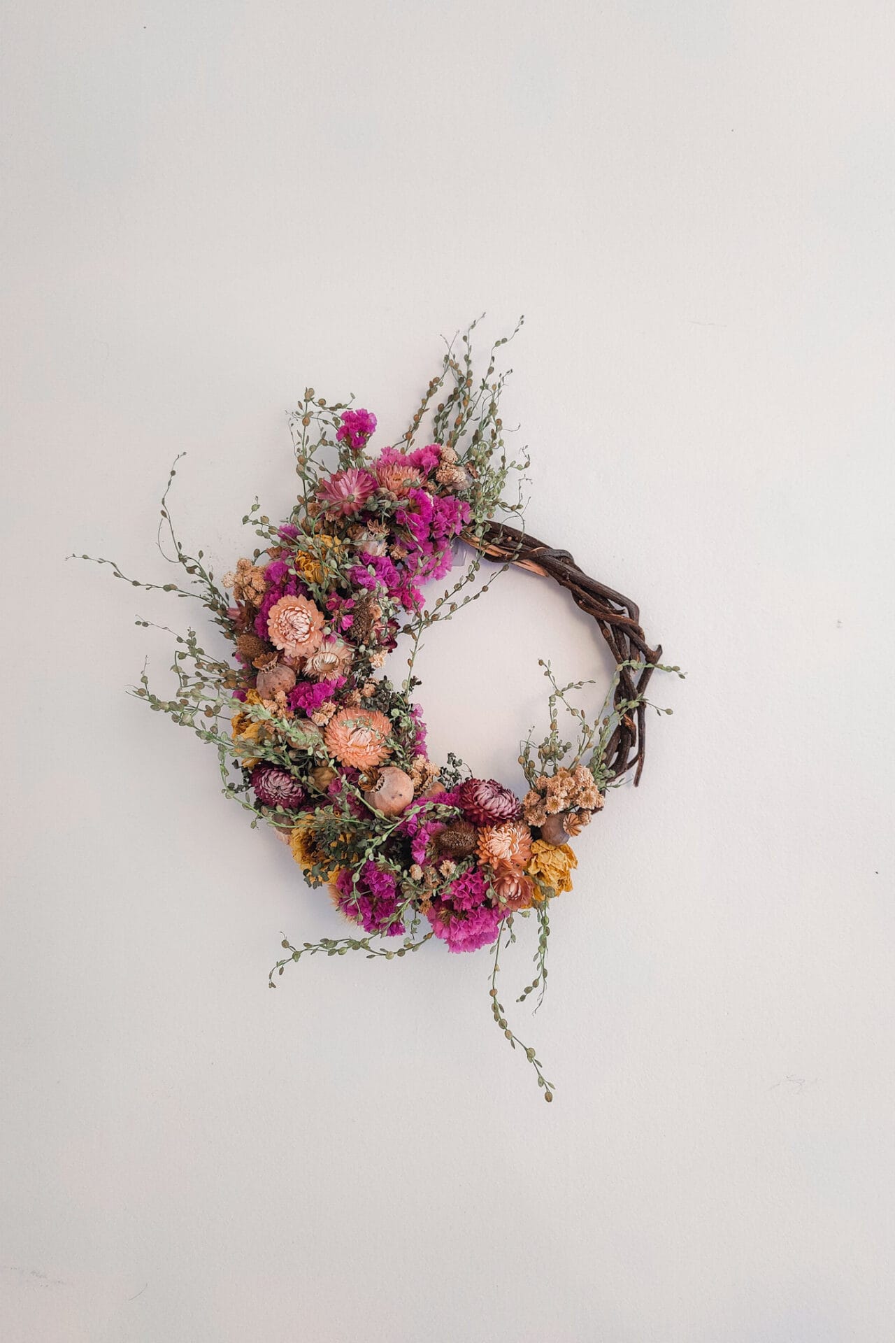 Dried Floral Wreath How to make a Dried Floral Wreath