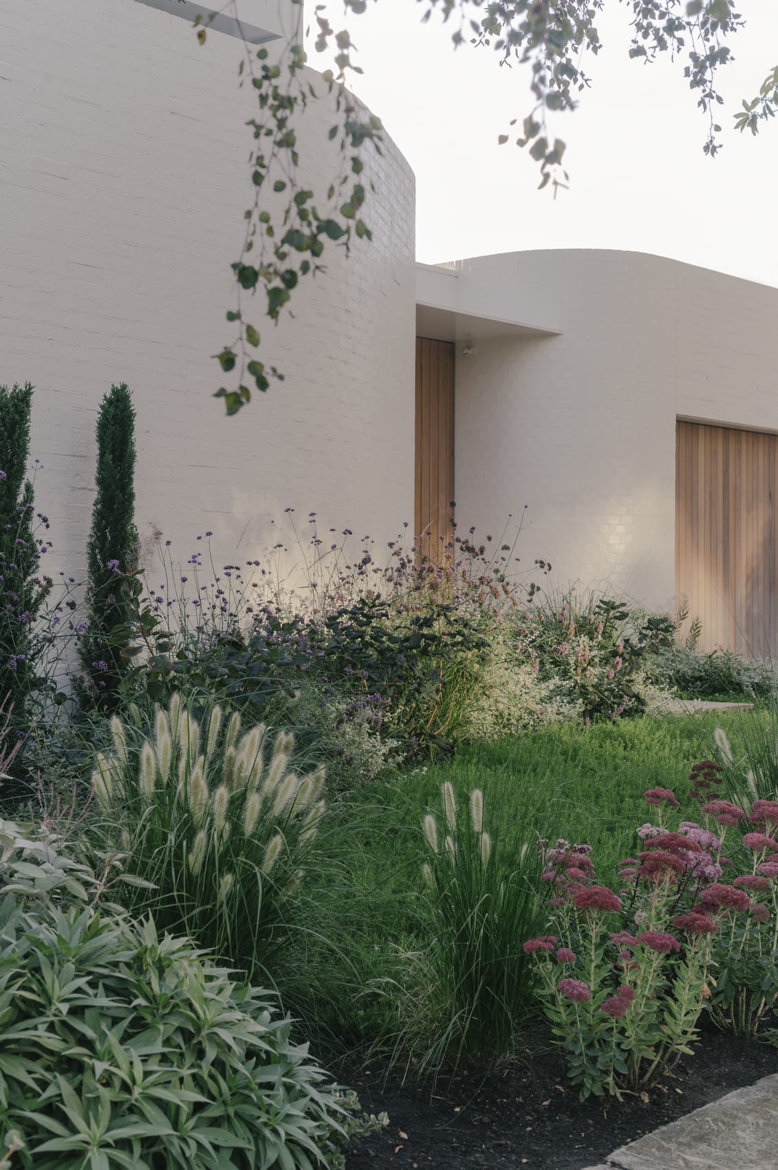 sarahpannell-pg-xavier-web-20 Peachy Green Landscape Design - Sarah Pannell photography