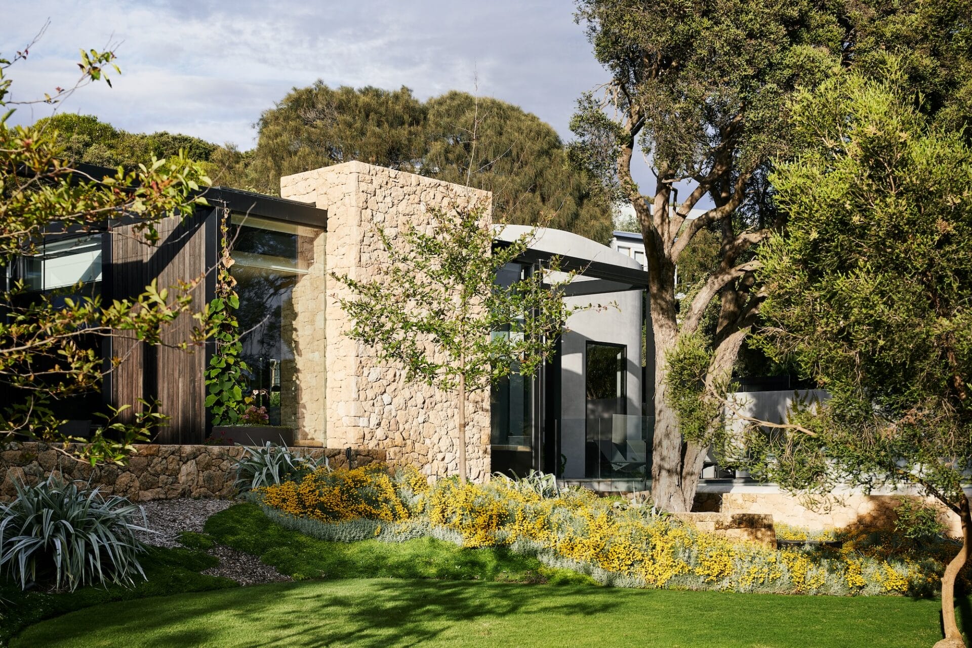 Ian Barker Gardens - Blairgowie House