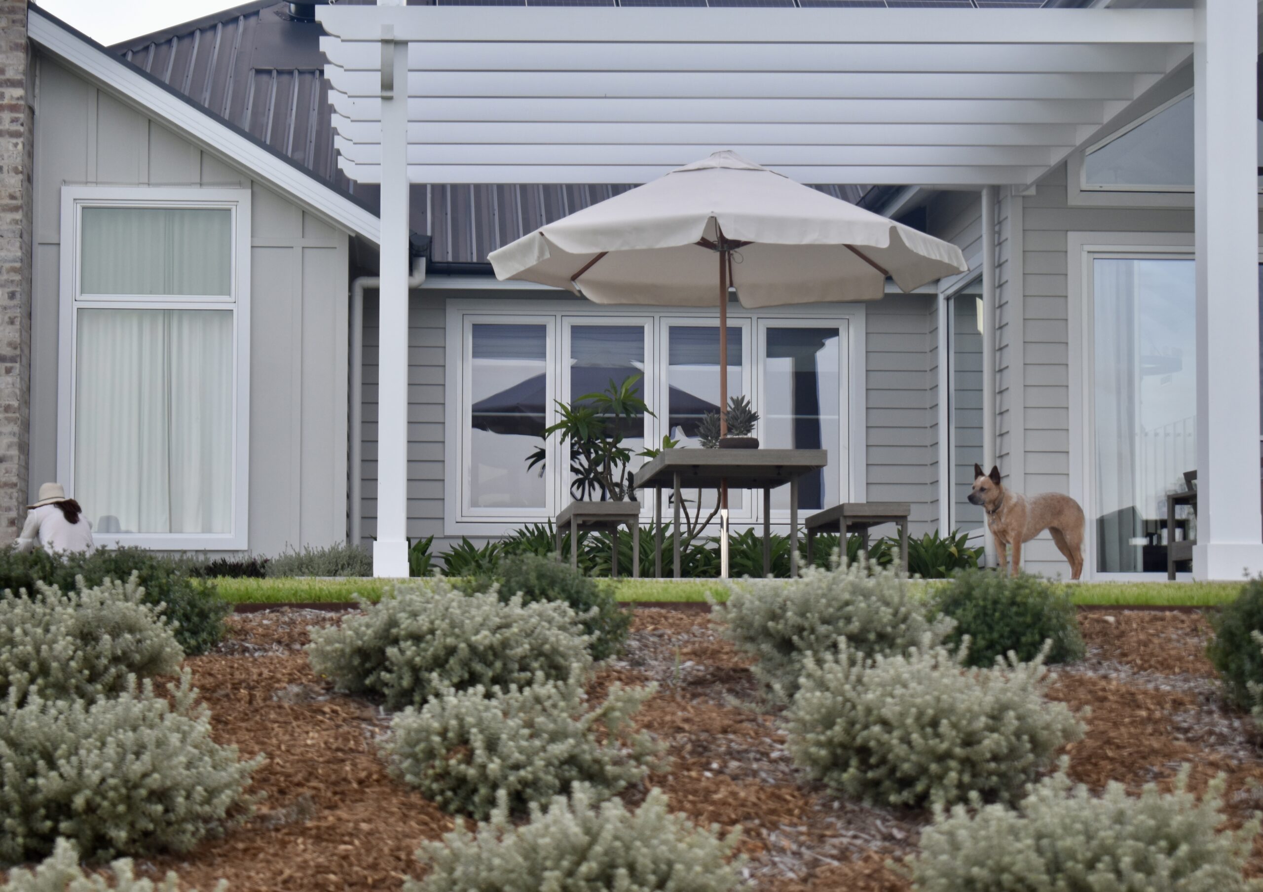 Inside Out Garden Design - Rural garden Inside Out Garden Design